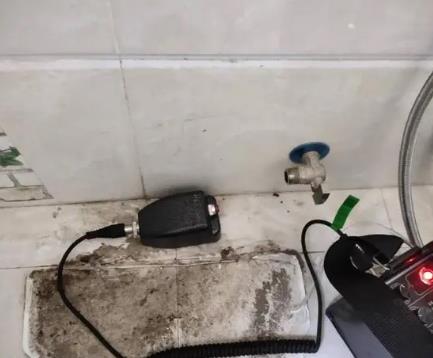 浦江屋顶漏水维修公司分享下卫生间漏水的危害及解决方法